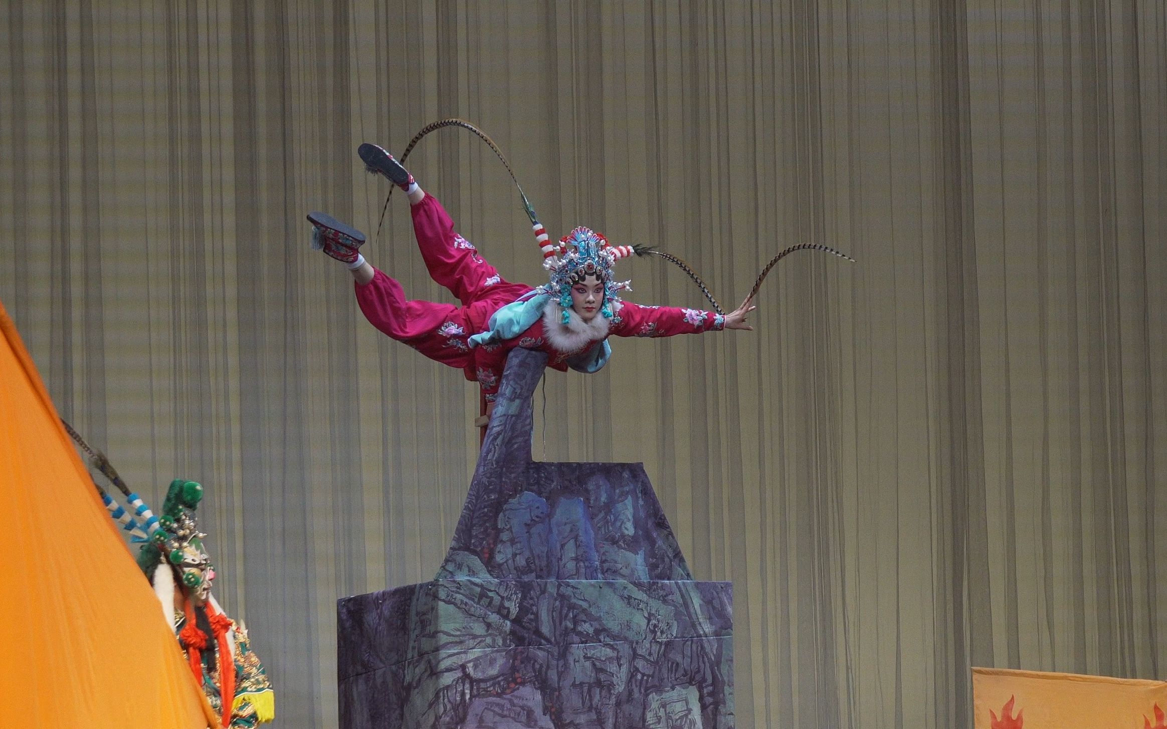 王胜男 京剧《锯大缸》九