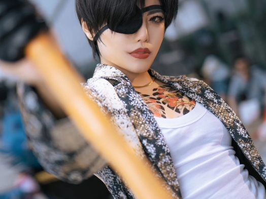 cd27真岛吾朗cos场照来咯