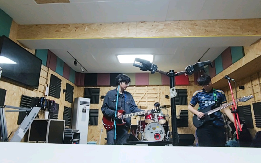 《钟鼓楼》94红磡"摇滚中国乐势力"版 全员e人乐队"今后的历史会证明