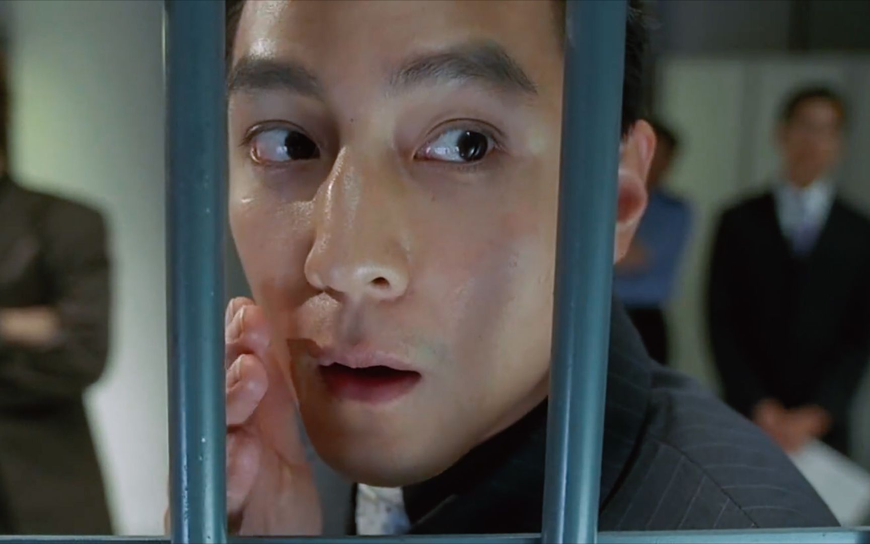 阿祖,投降吧,外面全是成龙