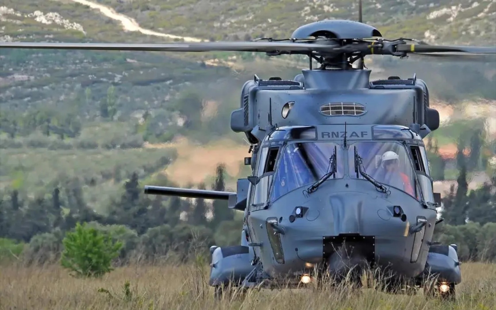 欧洲最大的直升机—nh90,集结欧洲5国技术,性能领先不逊于黑鹰!