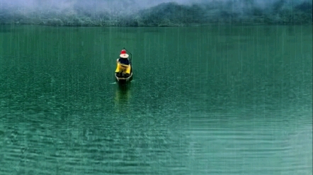 [图]千山千水别洞天，烟雨蒙蒙似炊烟。匆匆忙忙皆过客，蓑笠撒网赛神仙。