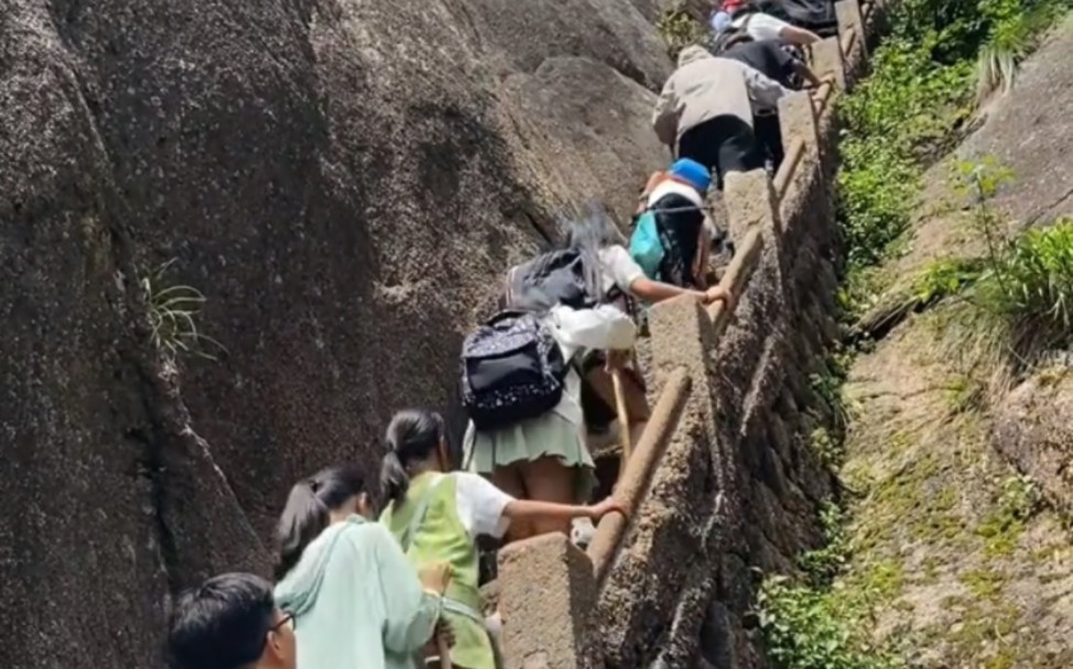 [图]那些监控下的离谱瞬间！