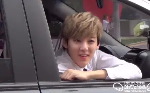 Download Video: 【kevin】ukiss kevin 140704音乐中心下班路