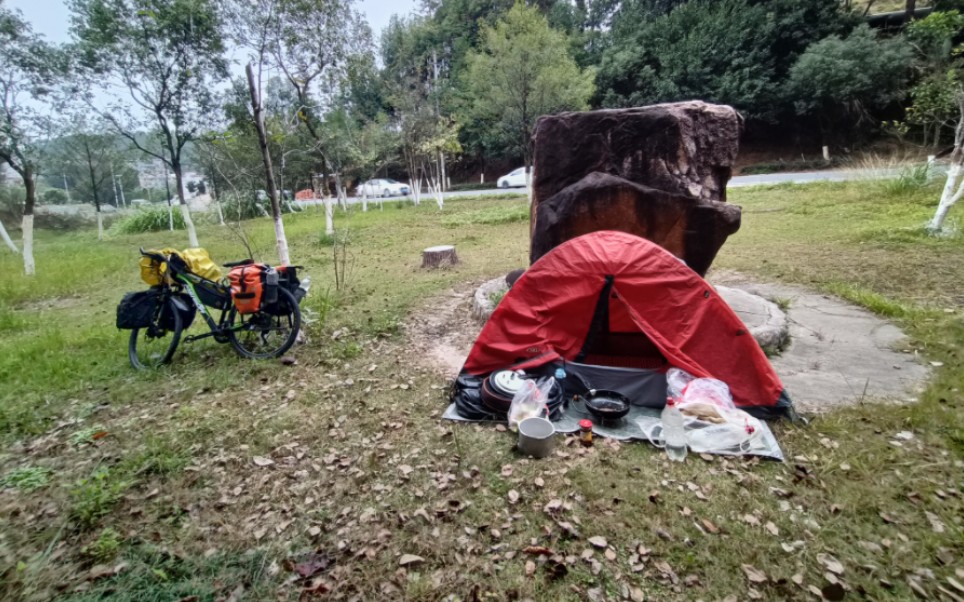 单车骑行来到福建龙岩武平县,网上买的气罐太次了,做饭好难熟哔哩哔哩bilibili