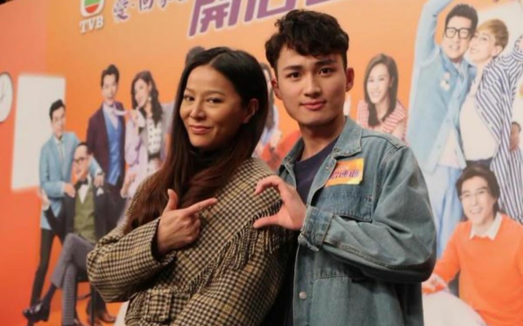 国语 粤语〕【爱回家之开心速递】周嘉洛 滕丽名 苏韵姿 专访_哔哩