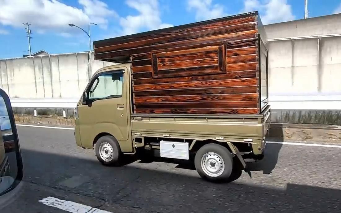 如果你有一台微卡,那你就有了一台小房车,不会?看视频就会了