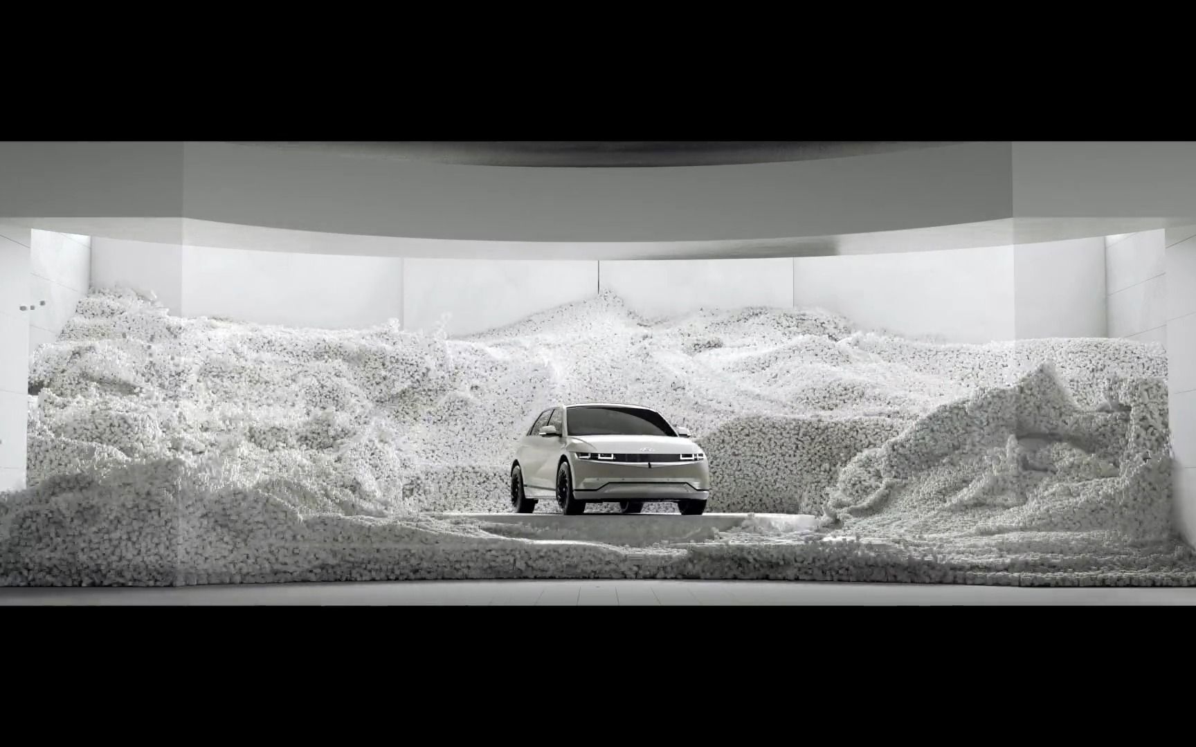 [图]《动态艺术鉴赏》-裸眼3D Hyundai - SEVEN