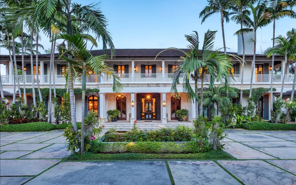 位于佛罗里达州科勒尔盖布尔斯的热带风情别墅|700 casuarina