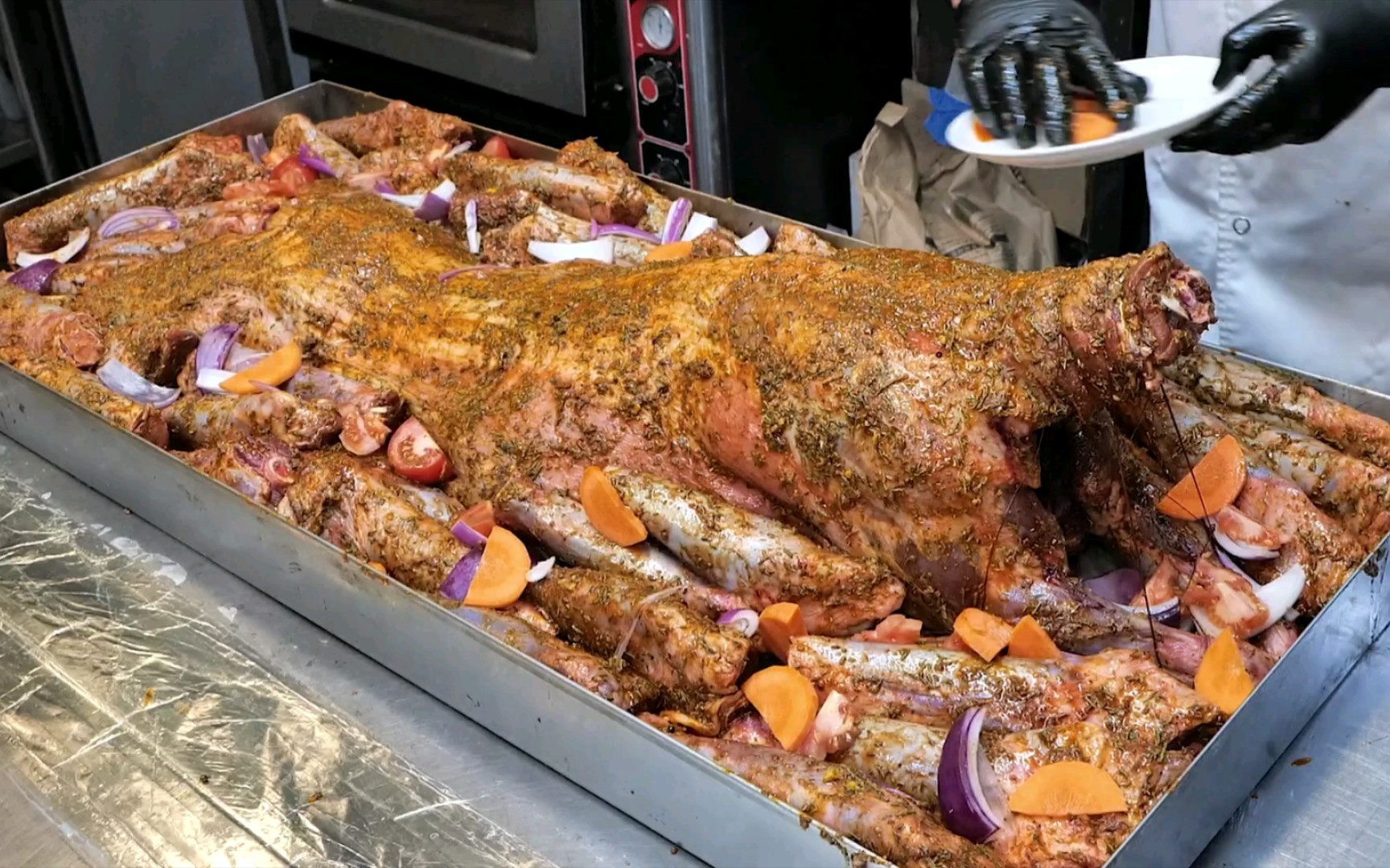 全羊宴～这餐太豪气!入目皆是肉!