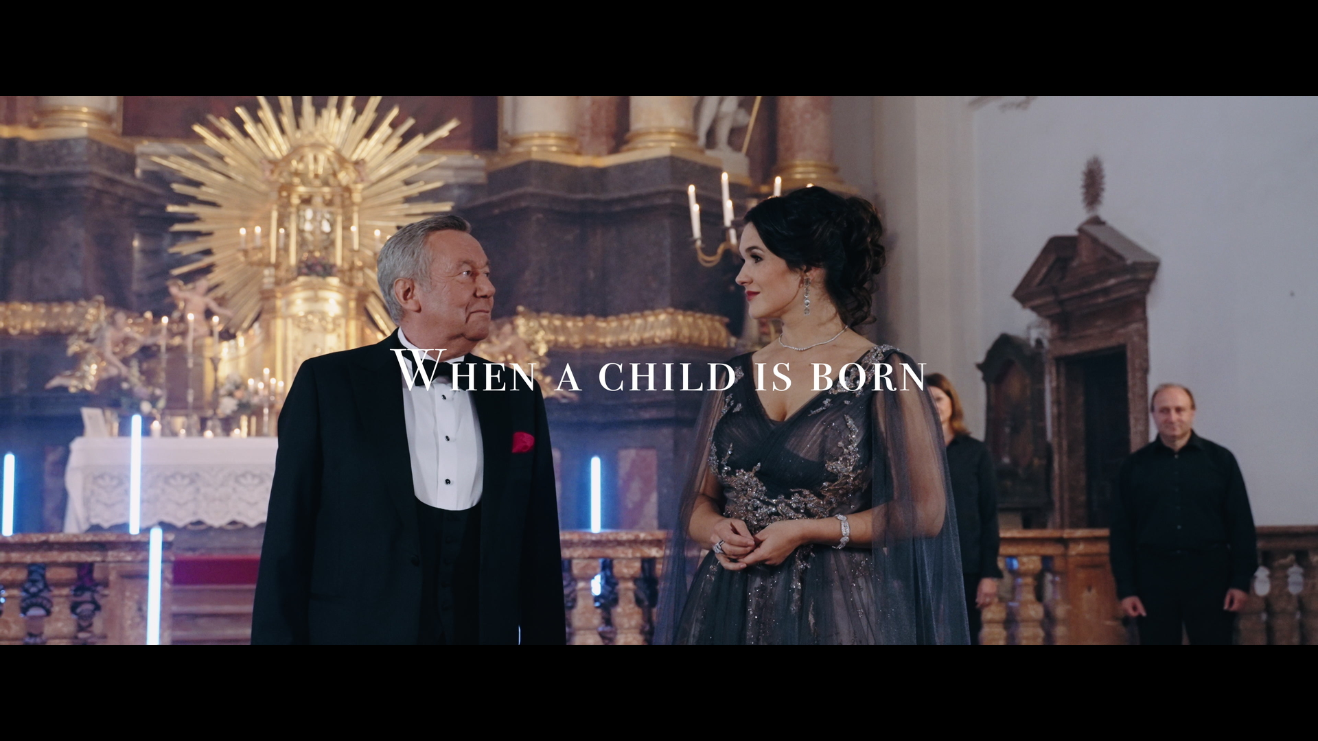 [图]Roland Kaiser「When a Child Is Born (Offizielles Video)」