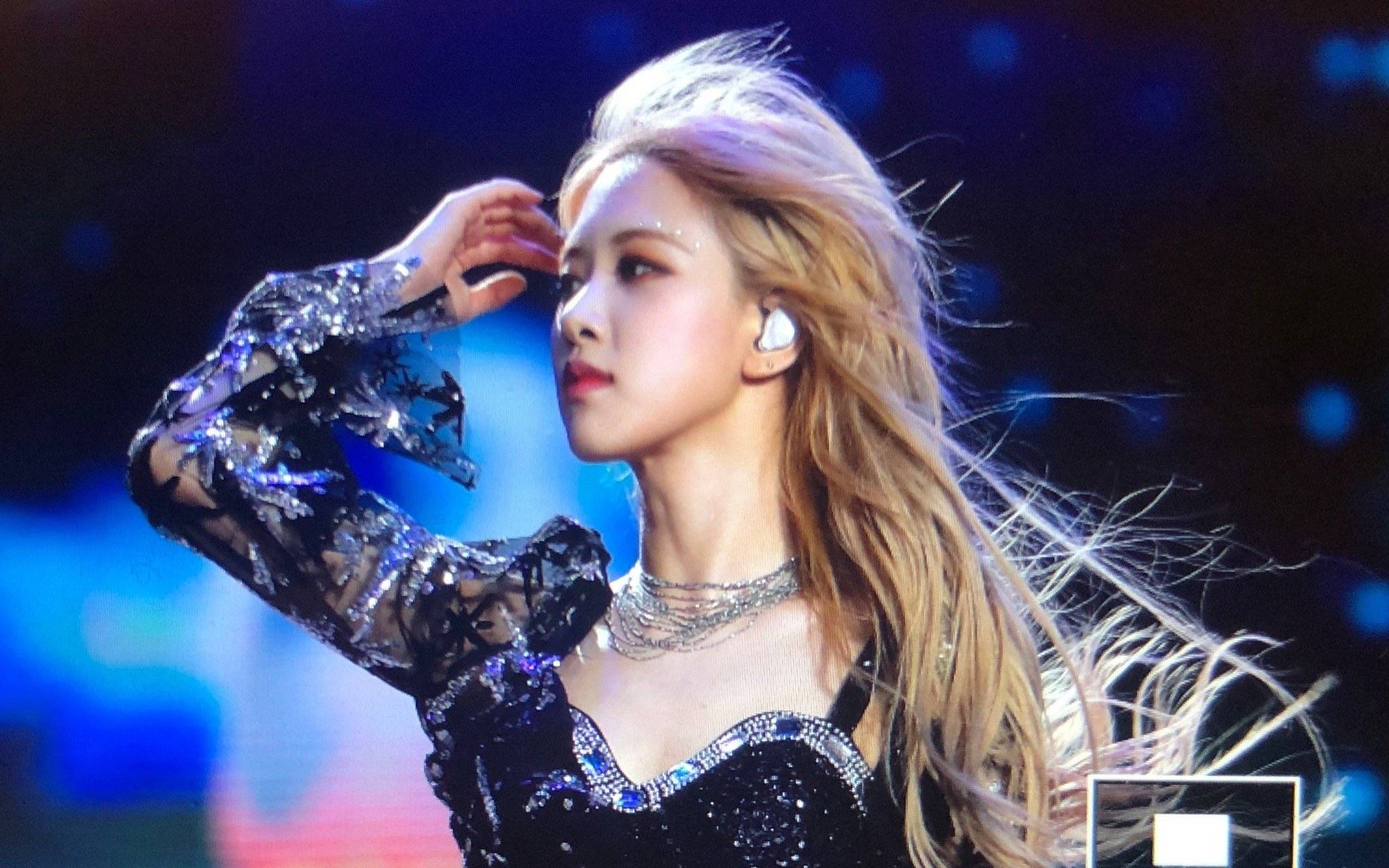 【ros07朴彩英】在线提示工作人员提高麦的音量,太a了!