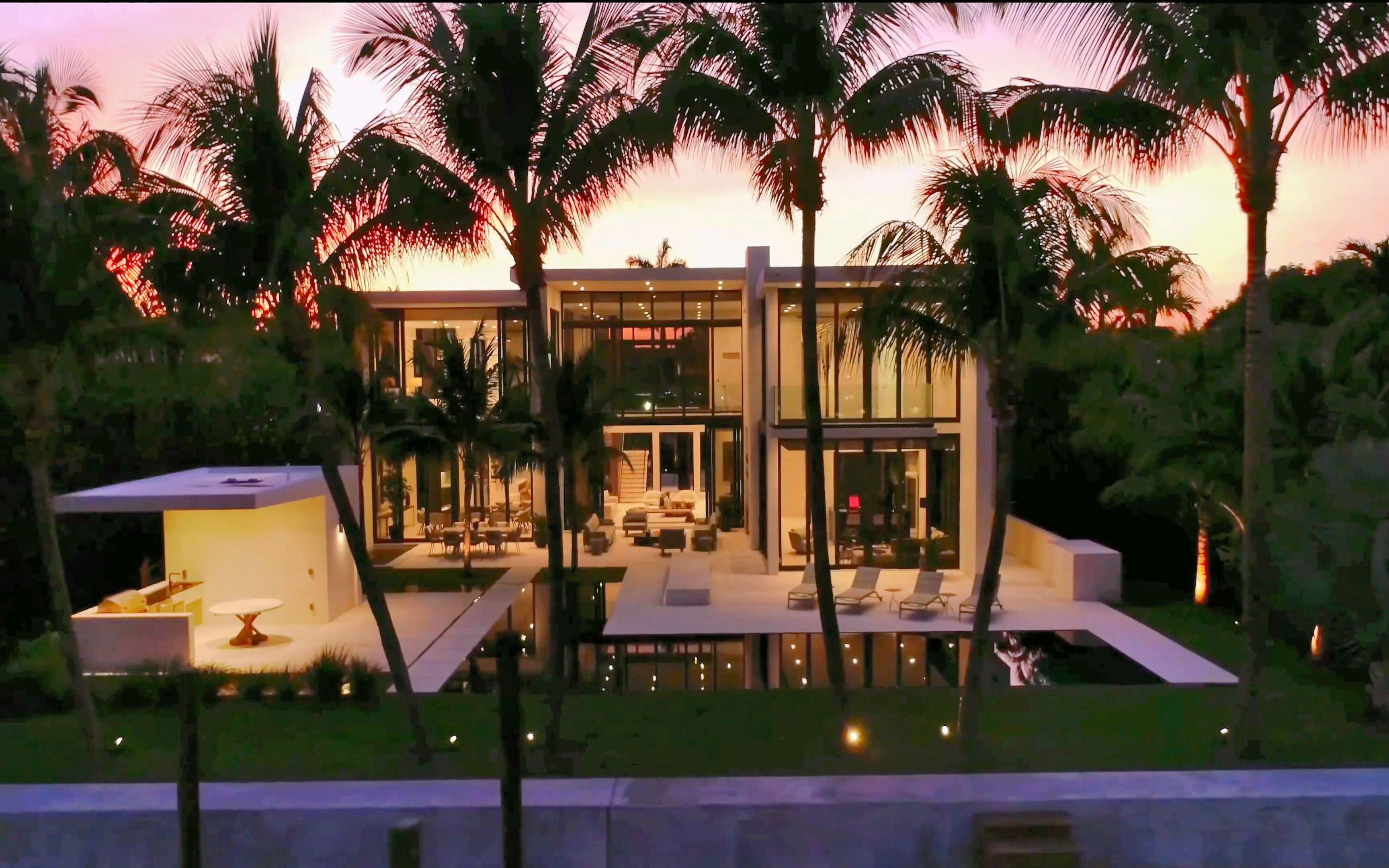 迈阿密￥1.15亿海景别墅,原木风现代轻奢装修设计,私家游艇码头