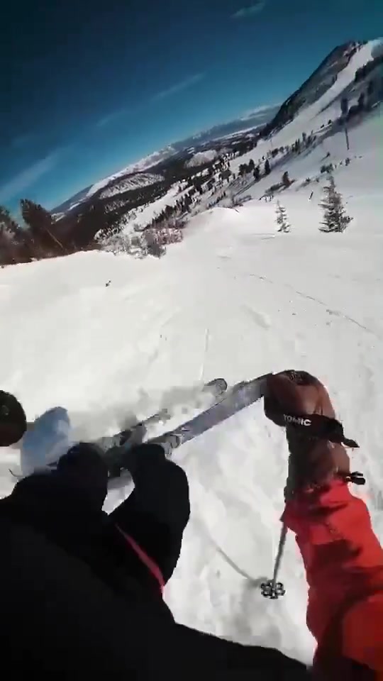 你是第一个带我玩滑雪的,真带劲儿