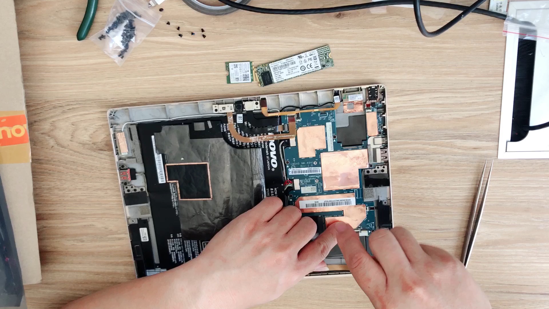 lenovomiix70012isk更换主板视频