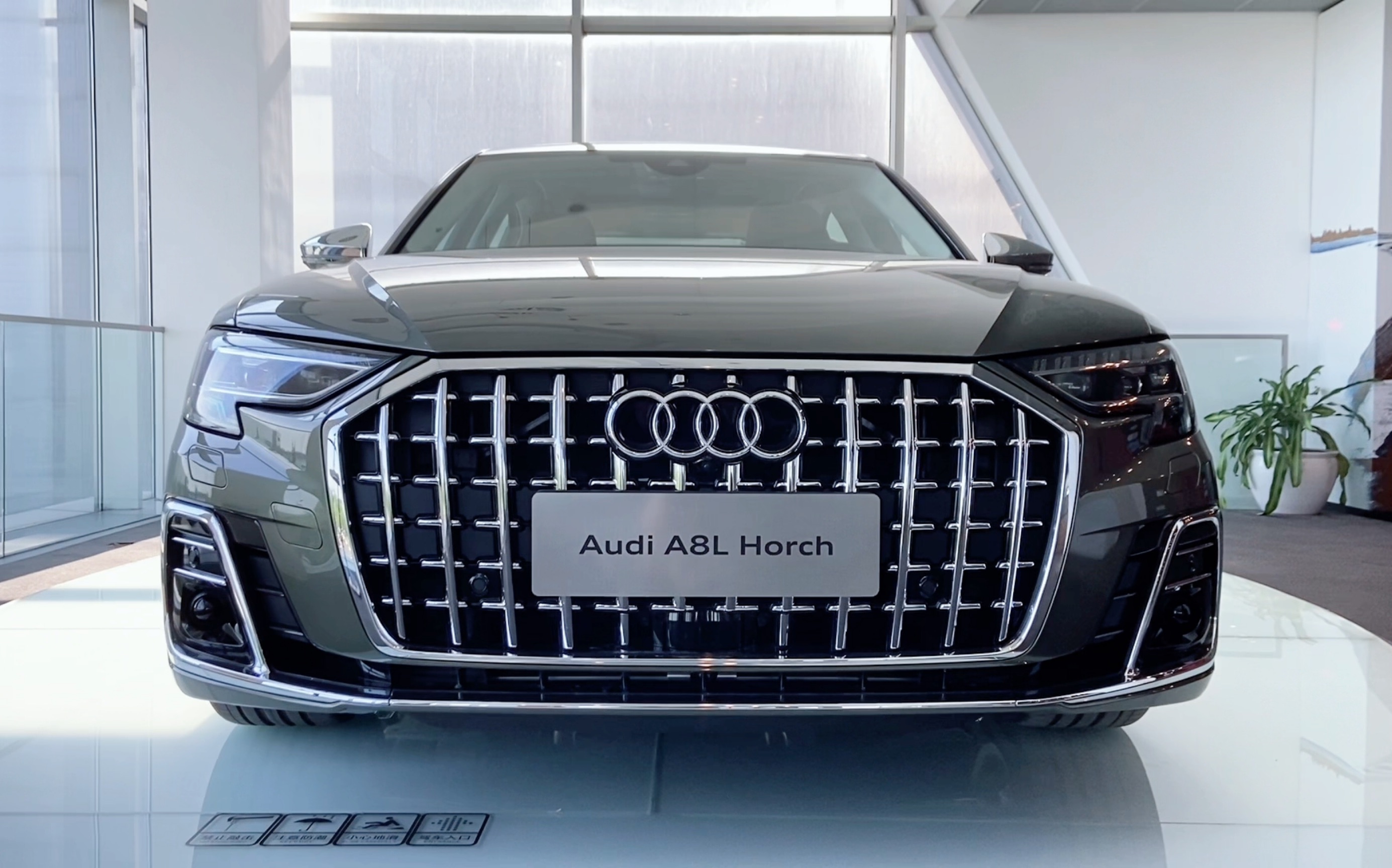 中国专属的全新奥迪a8lhorch版车型将正式命名为全新奥迪a8lhorch创始