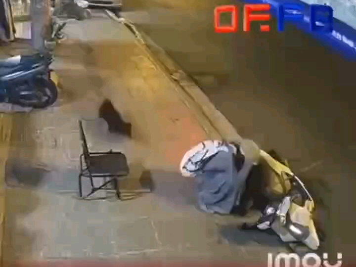 啊啊啊啊啊！你是一辆坏电动车！！