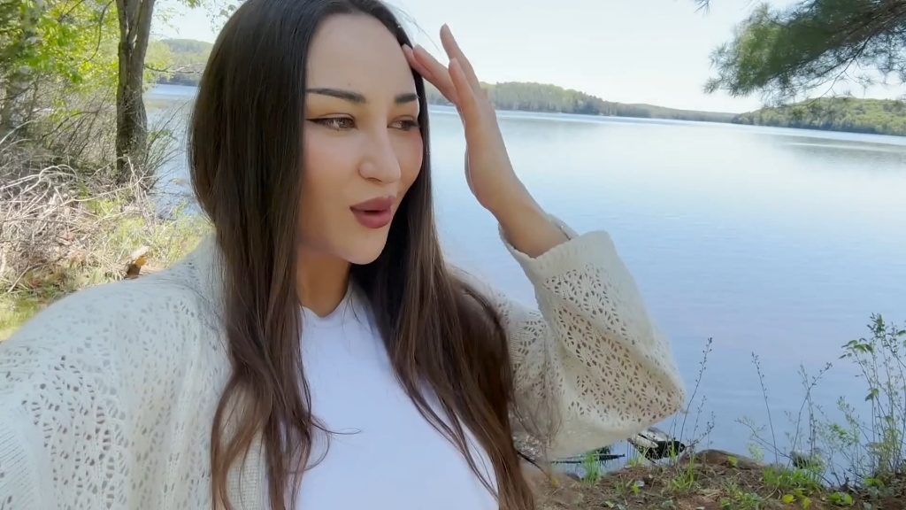 路易莎霍万斯基 系列