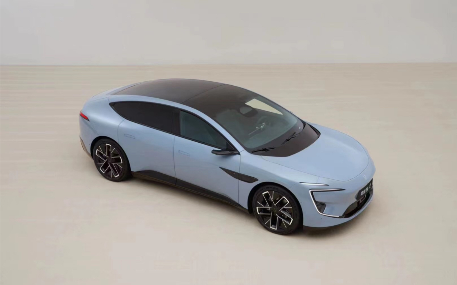 今年最漂亮的国产新能源轿车?忘了极氪001吧