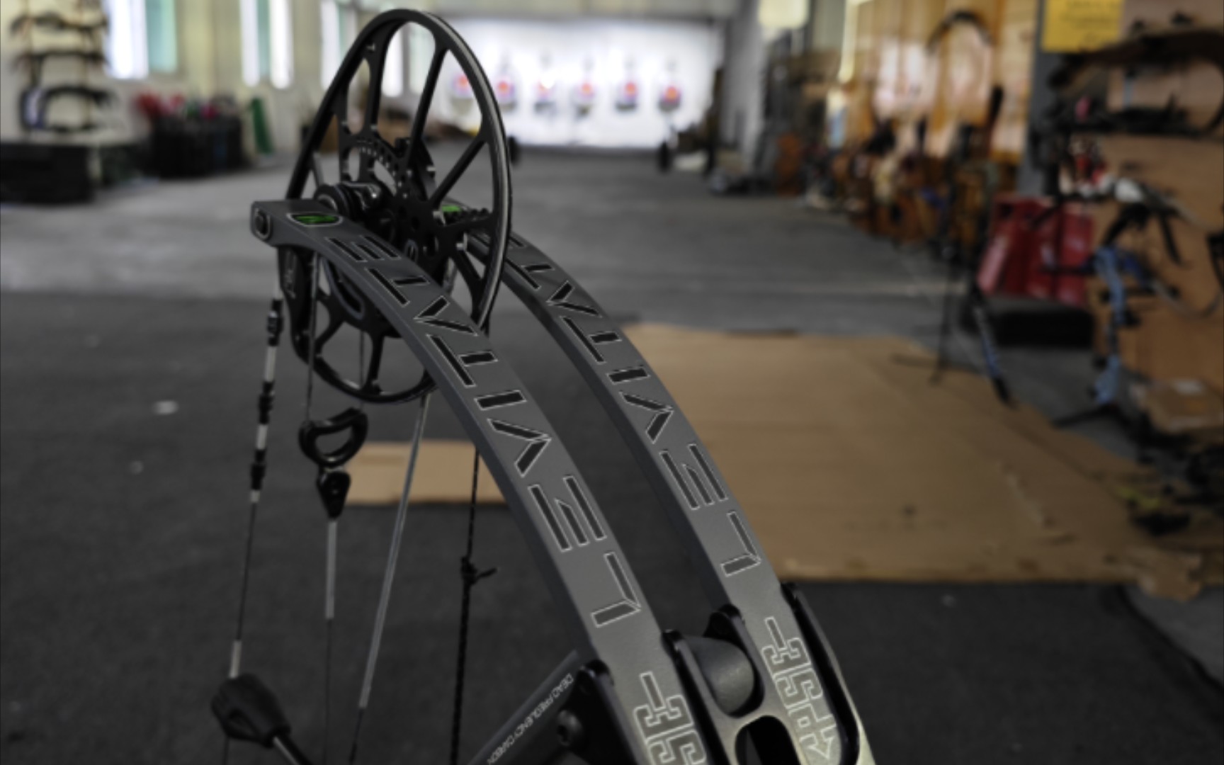 新人复合猎弓粗箭 30米练习