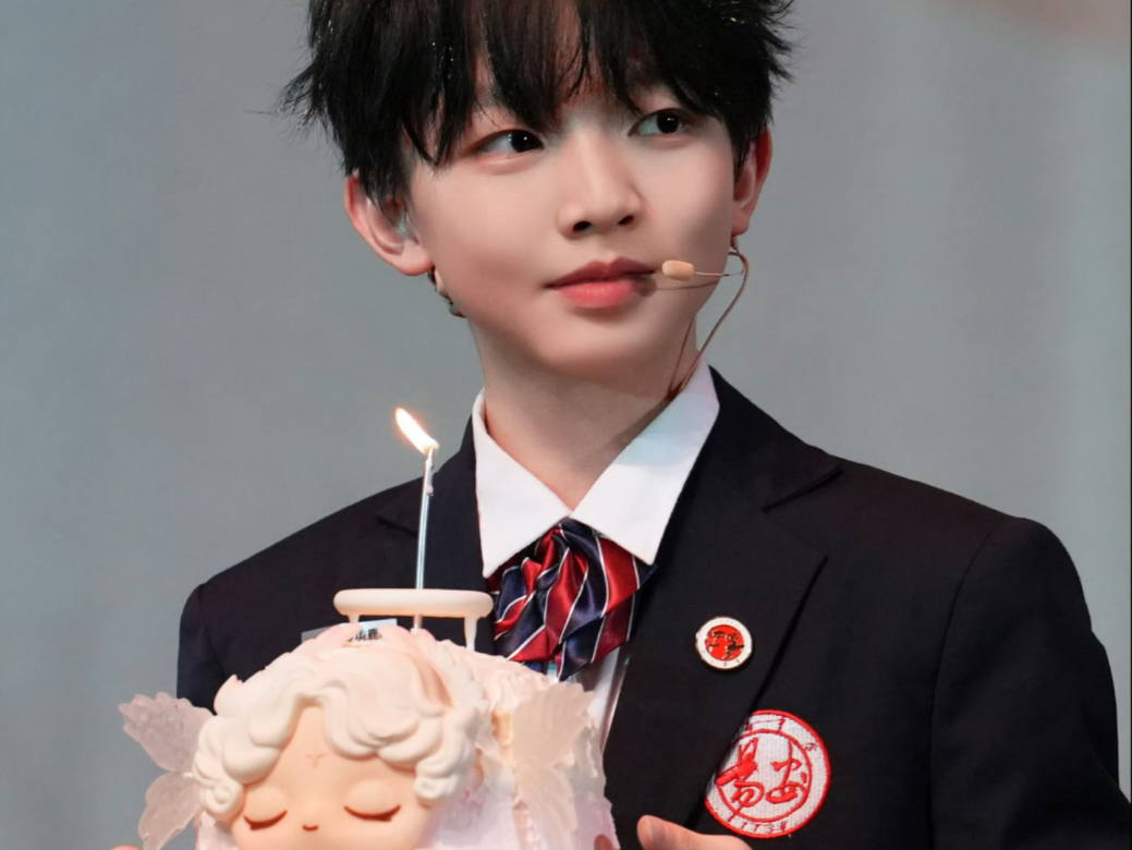 2025《易安中学夏日季》张柯一惊喜生日