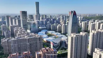 下载视频: 济南汉峪金谷这块的城建水平可以算发达国家了吧