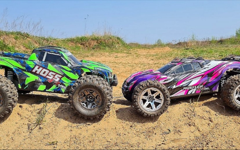 [图]【PK测试】遥控大脚越野车.TRAXXAS Hoss 4X4 VXL VS Rustler 4X4 谁更棒？