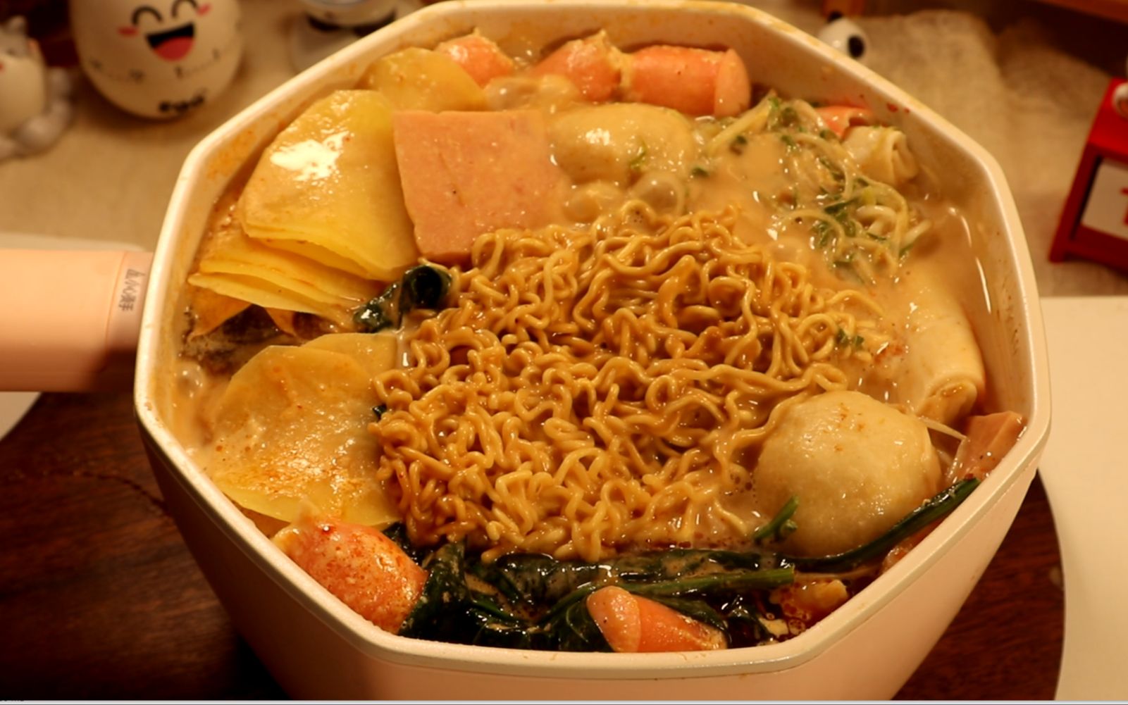 一看就会,比杨国富还好吃的麻辣烫,味道太绝了! - 哔哩哔哩