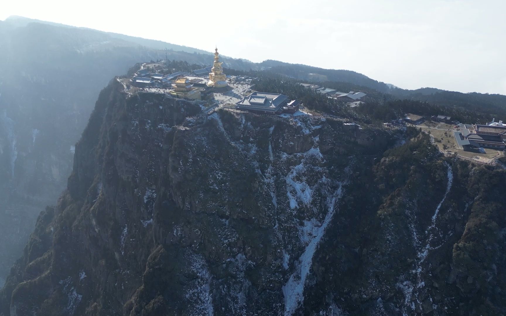 [图]2022年岁末 登峨眉山金顶