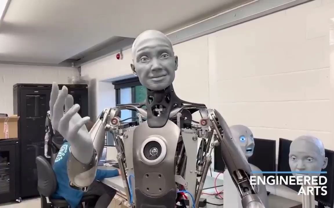 最先进的人形机器人设计展示了人工智能和人机交互hri的平台