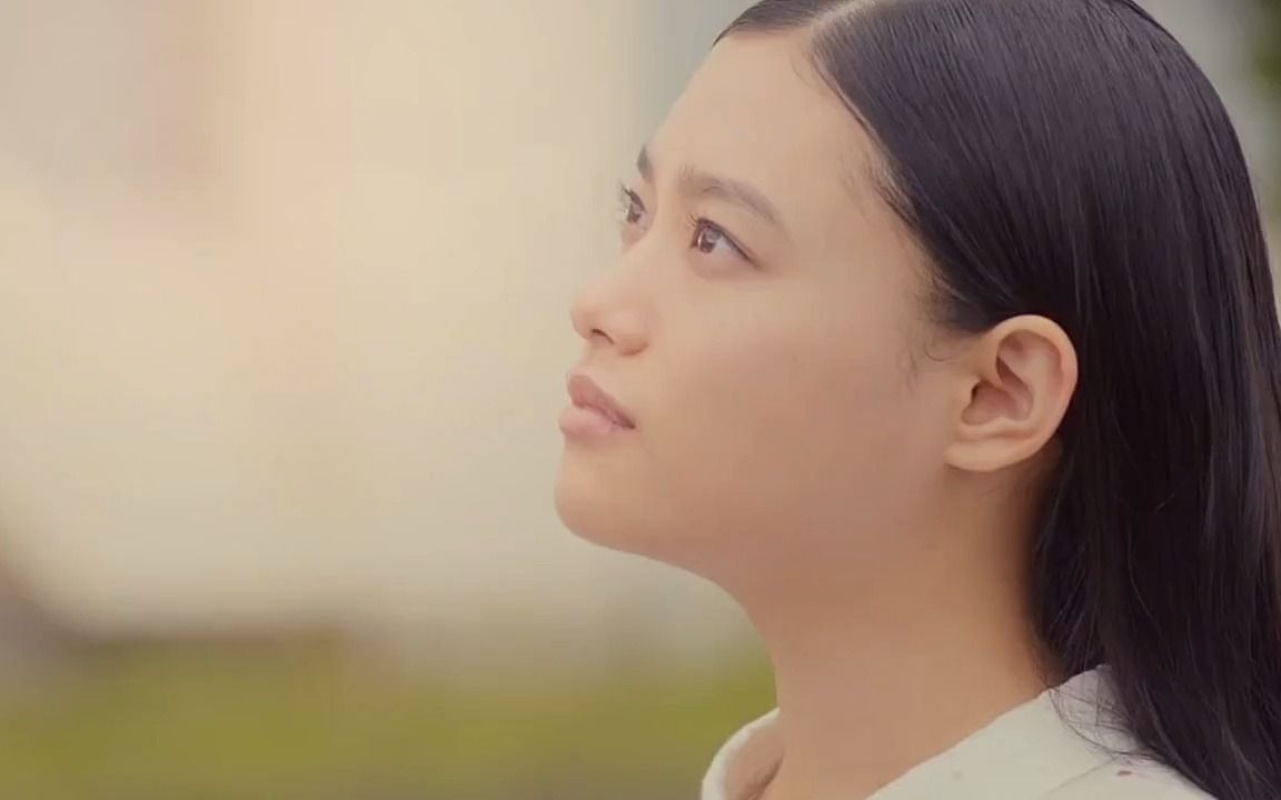 小林明子《坠入爱河》情深意浓,娓娓道来,柔美嗓音,深入人心.