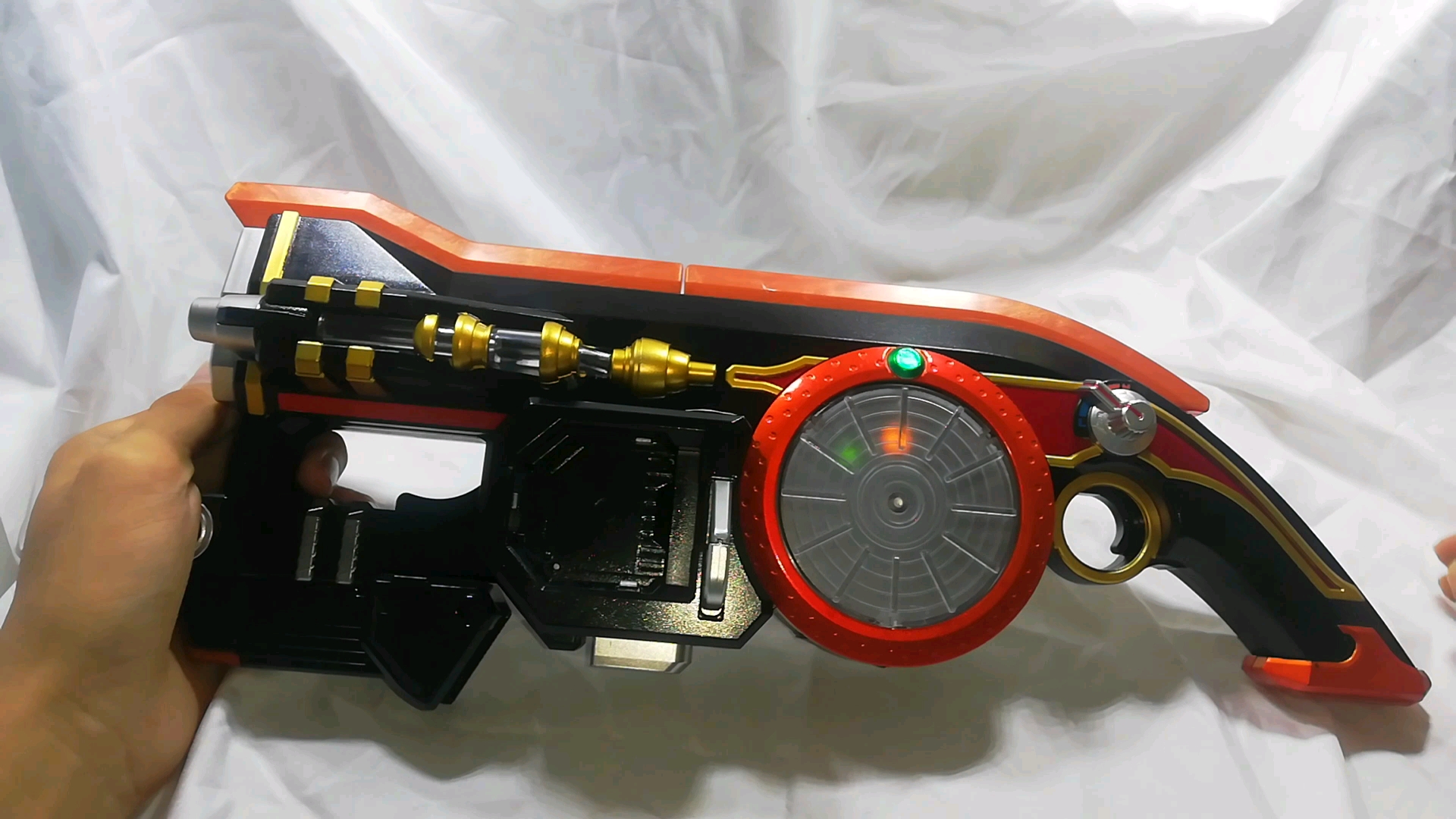 假面骑士铠,火绳dj枪.涂装自制.代工.,需要的请联系我.