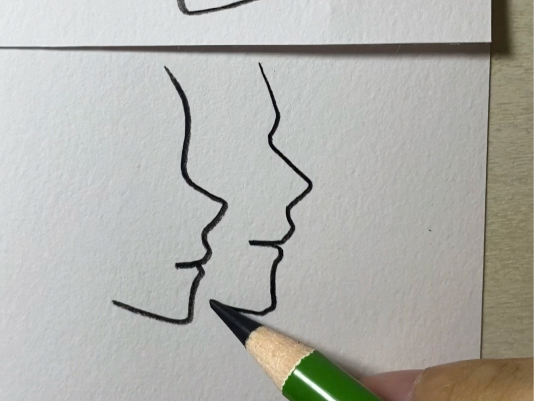 15秒教你学会一笔画侧脸