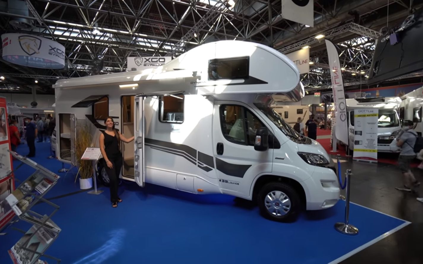 售价超低的欧洲菲亚特大额头c型房车(机翻字幕)