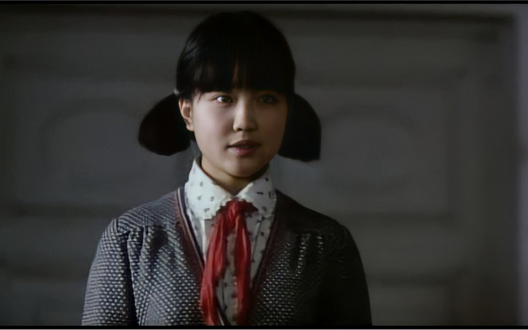 《红樱桃》被遗忘的经典佳作女孩被当作艺术品供人观赏_哔哩哔哩 (゜