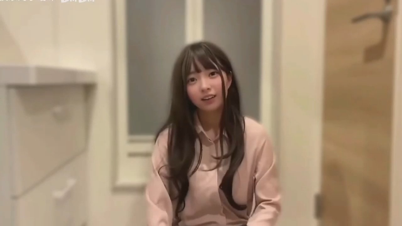 （科普频道）女大学生挤奶教程，望别在警告了！！分享科普