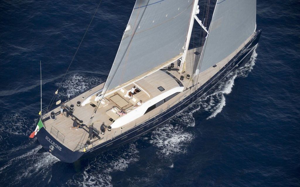 被誉为帆船中的劳斯莱斯来自芬兰的天鹅115超级帆船