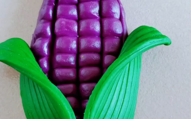 好吃的紫色大玉米