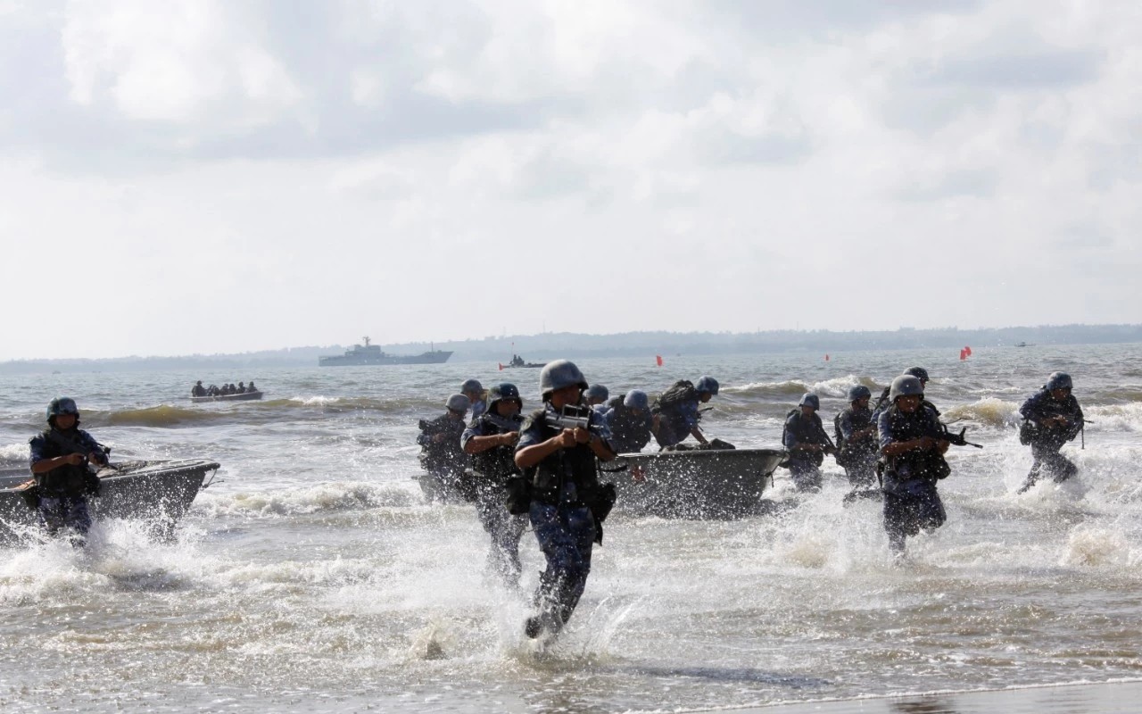 海军陆战队:全域作战的精英(忽略蓝精灵)_哔哩哔哩 (゜-゜)つロ 干杯