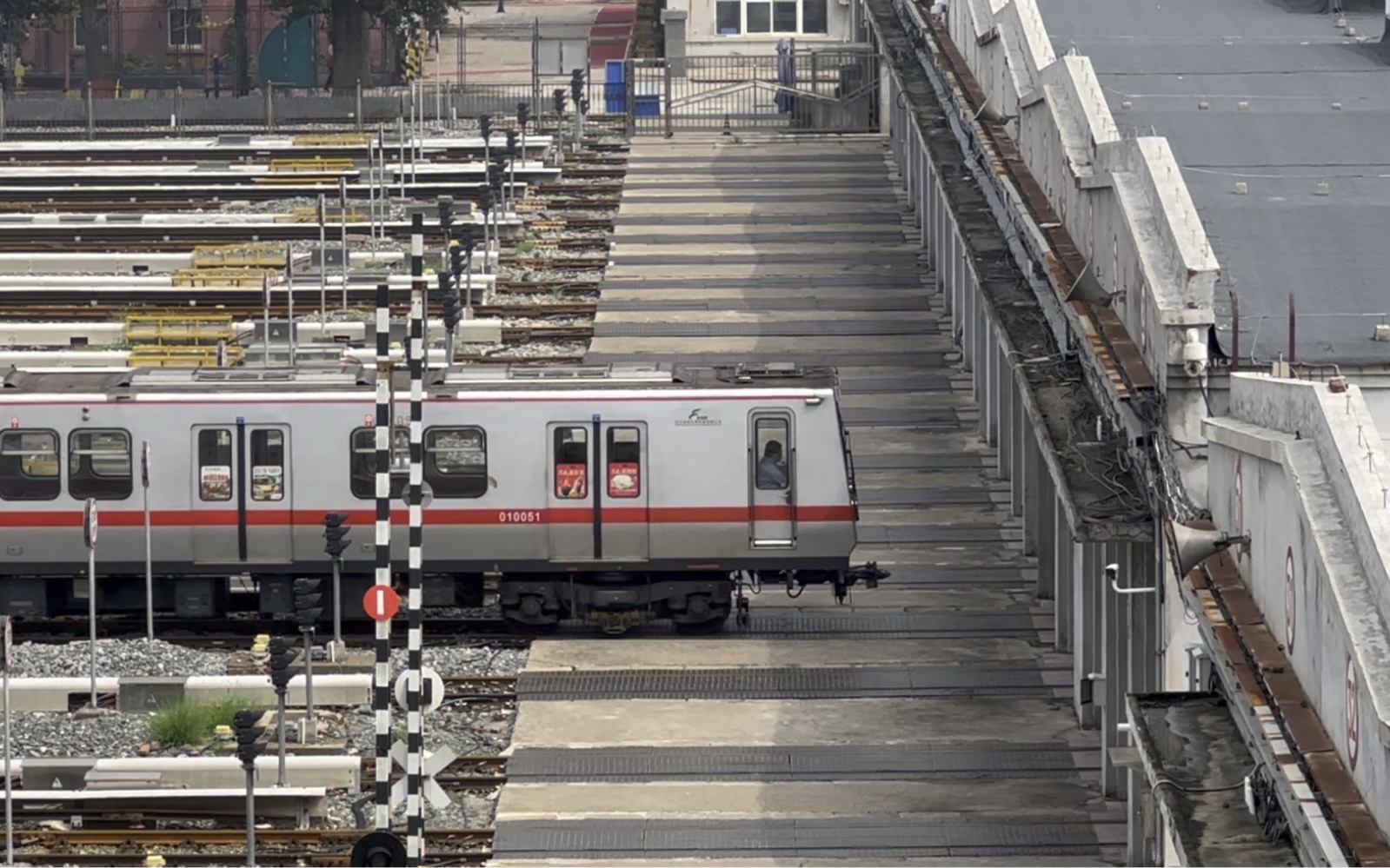 【北京地铁】dkz4g-01005进入中国第一座地铁车辆段古城车辆段