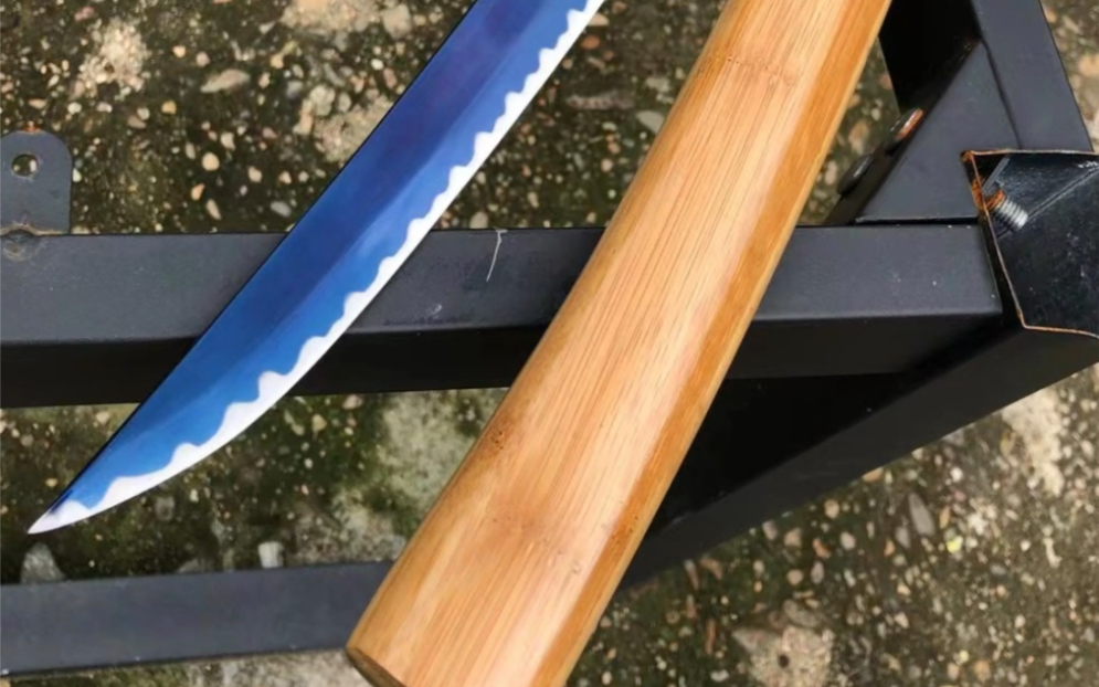12寸65锰钢锻打烤蓝工艺楠竹武士刀肋差钢材采用60锰钢锻打复传统油水