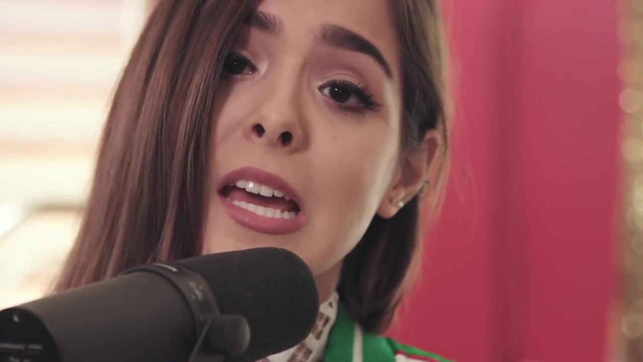 sammisanchezperformsgirlstalklatinremixatthehollywoodpatch