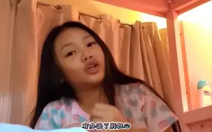 Tải video: 美人鱼不敢一个人睡觉，小女孩为它做夜光灯，这也太神奇了吧