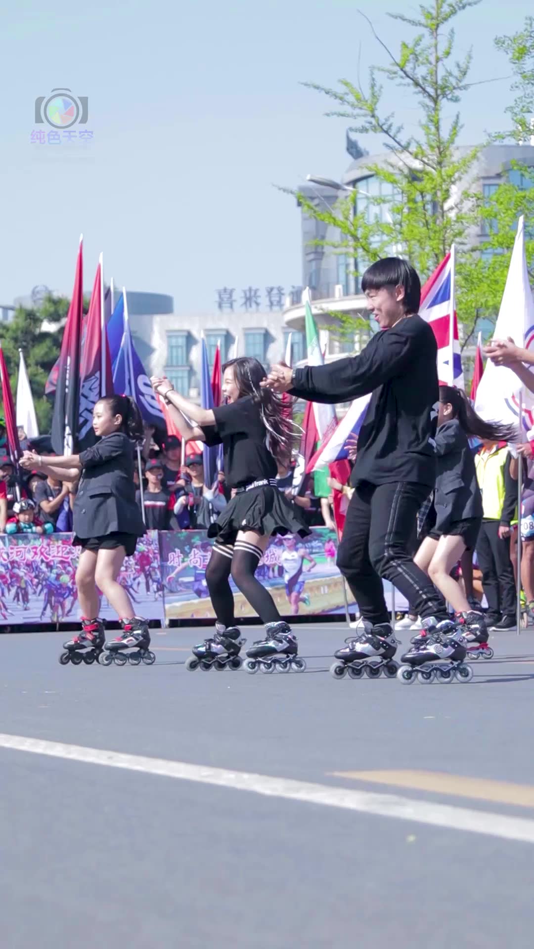 2019北戴河国际轮滑节—全民轮舞(第六套)_哔哩哔哩_bilibili