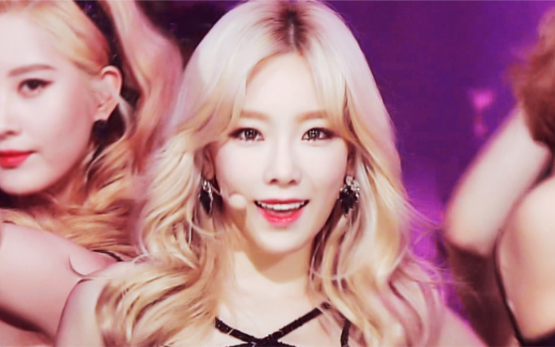 金泰妍金歌手演唱lionheart导入部分合集