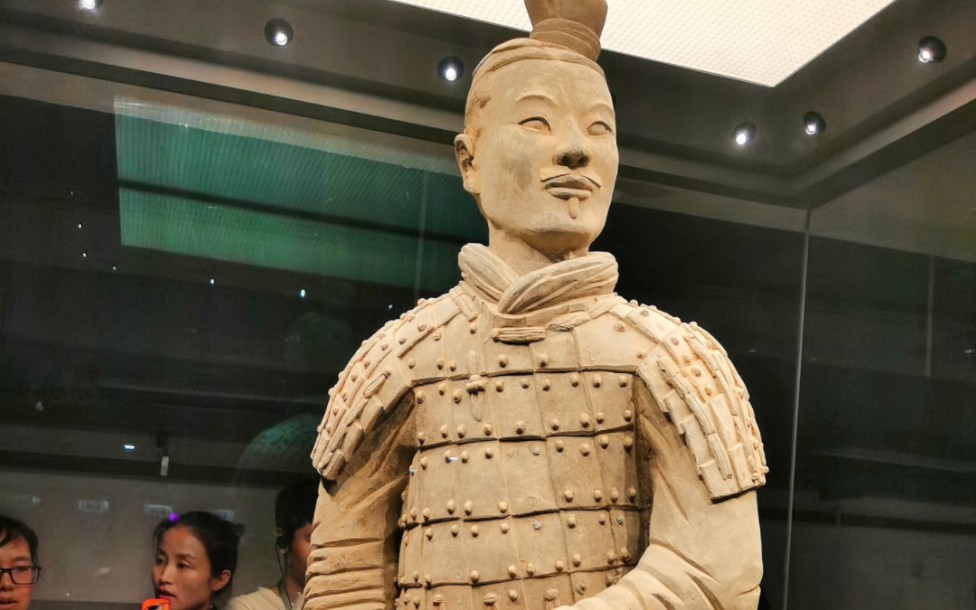 秦始皇兵马俑跪射俑