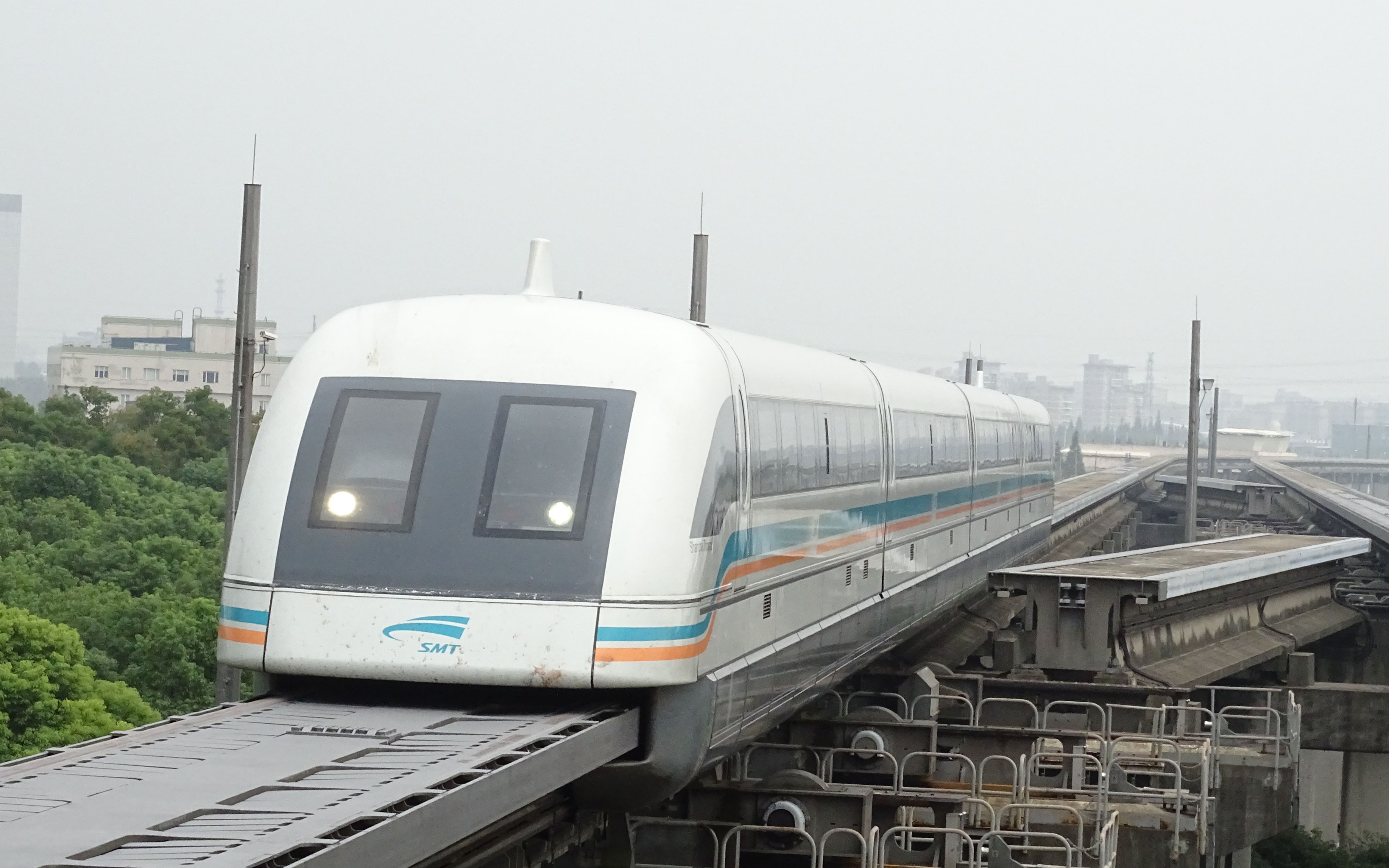 【中国铁路】上海磁浮列车 龙阳路