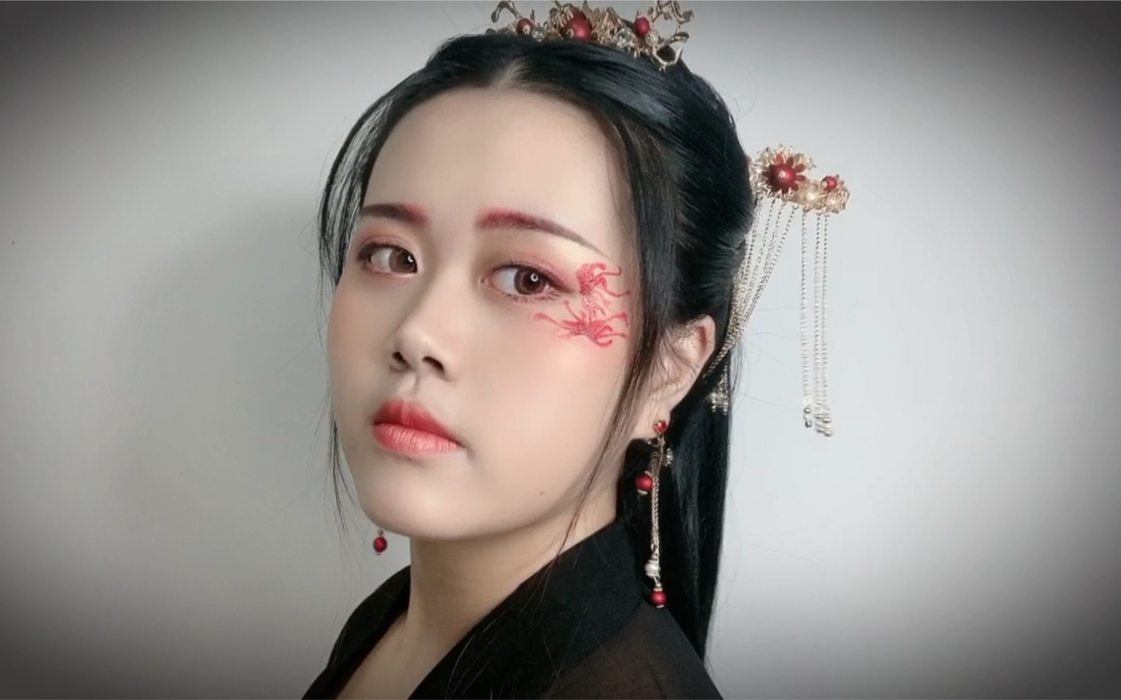 古风妆容彼岸花教程