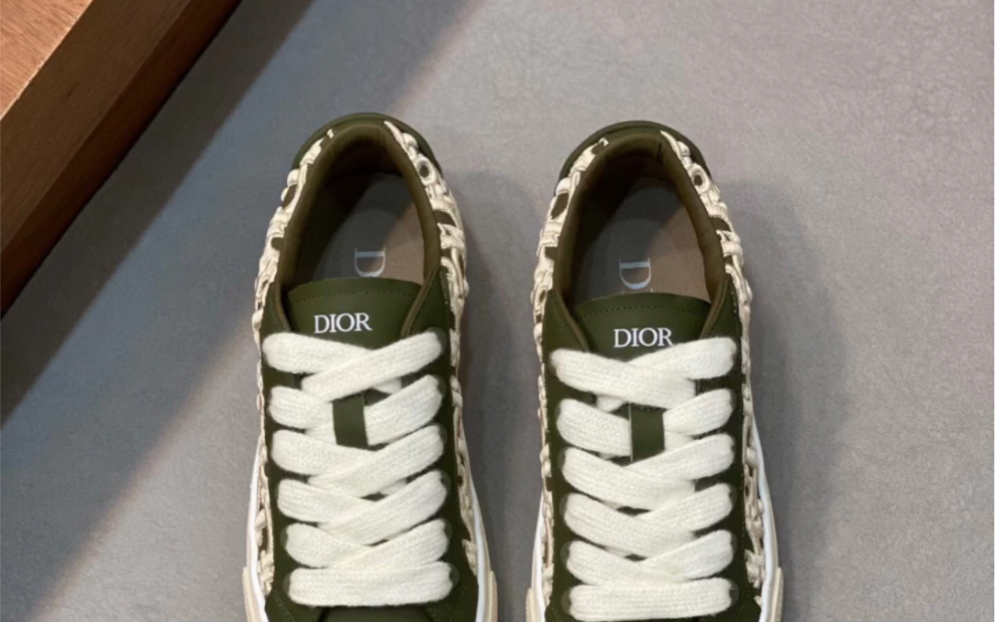 说一下高仿迪奥dior x denim tears联名合作款 b33系列 休闲 运动鞋