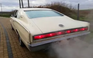 下载视频: 1966 年道奇 Charger 383 V8